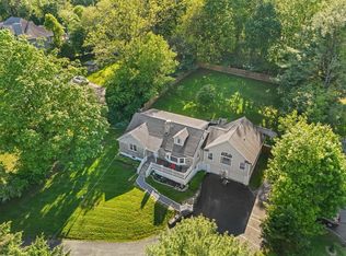 21 Mount Hope Rd, Mahopac, NY 10541