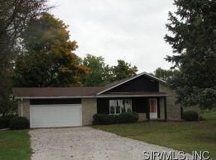 8049 Donna Ln, Edwardsville, IL 62025