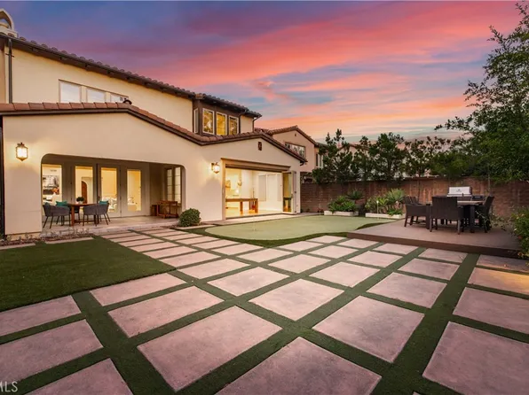 10 Shadybend, Irvine, CA 92602