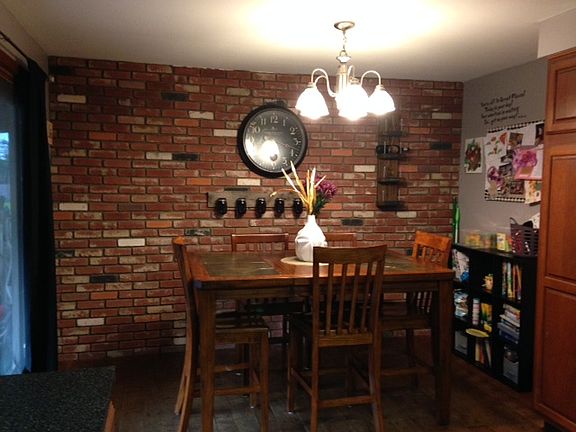 5th image of 12 Sweet Briar Ct