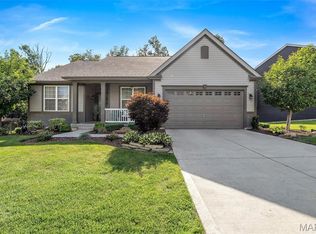 207 Grayleaf Ct, Wentzville, MO 63385