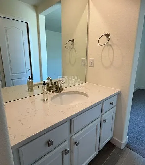 928 Gilpin Cir — Photo 25