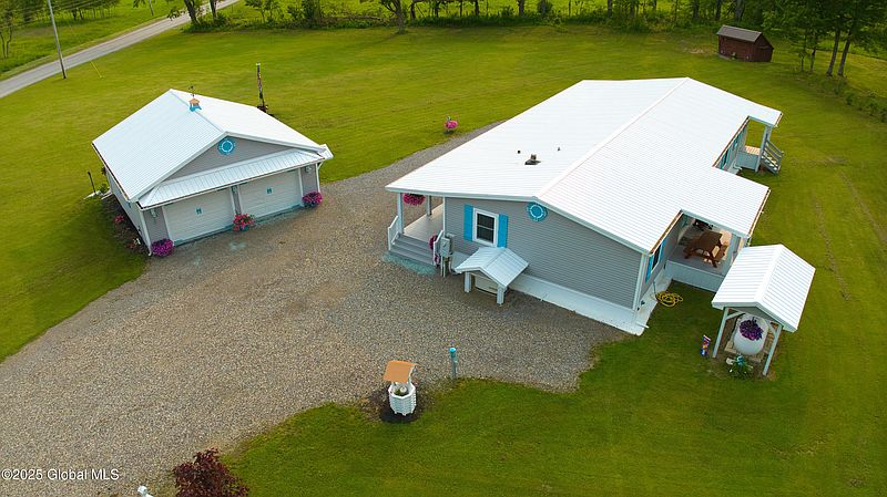 2nd image of 612 Oswegatchie Road