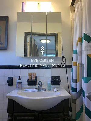 Rented by Evergreen Realty & Investments | media 42