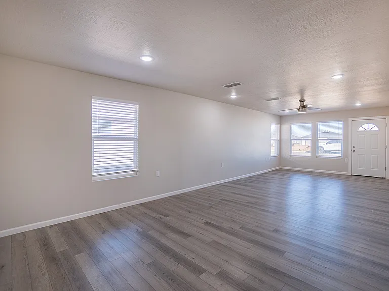 1300 Sonora Rd #B — Photo 4