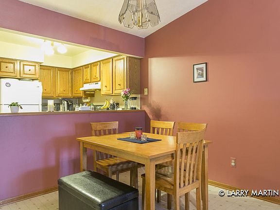 5th image of 984 Amberwood West Dr SW #0