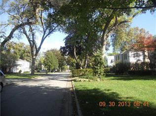 345 S Bristol Ln, Arlington Heights, IL