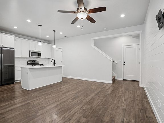 4th image of 11338 S Willow Walk Dr #1