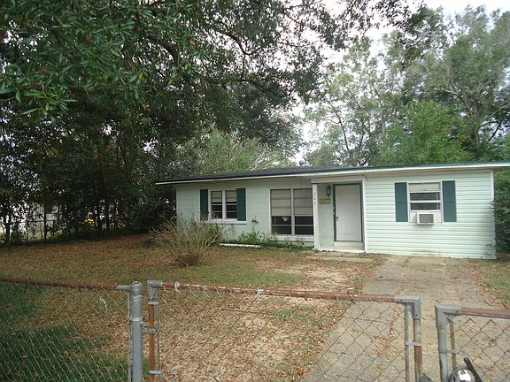 3rd image of 202 N Garfield Dr