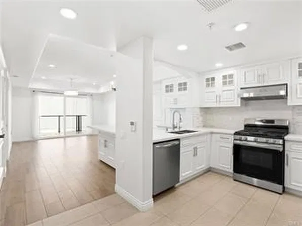 1598 Long Beach Blvd Unit 407, Long Beach, CA 90813