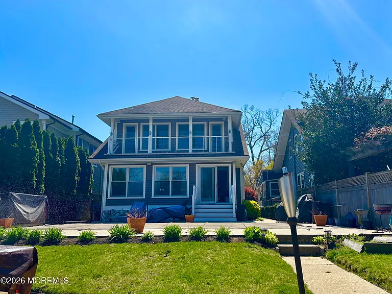 1305 Locust Dr — Photo 22