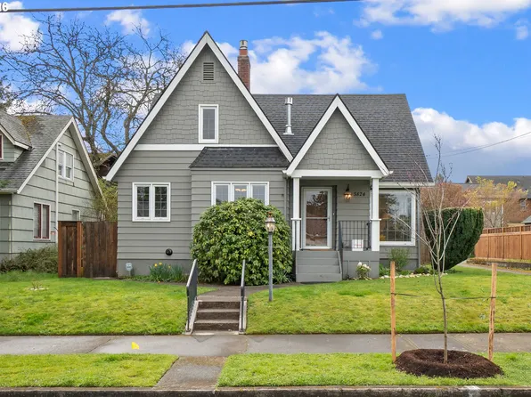 5824 NE Broadway St, Portland, OR 97213