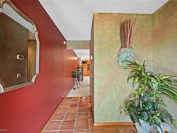 3rd image of 10799 Meadow Trl