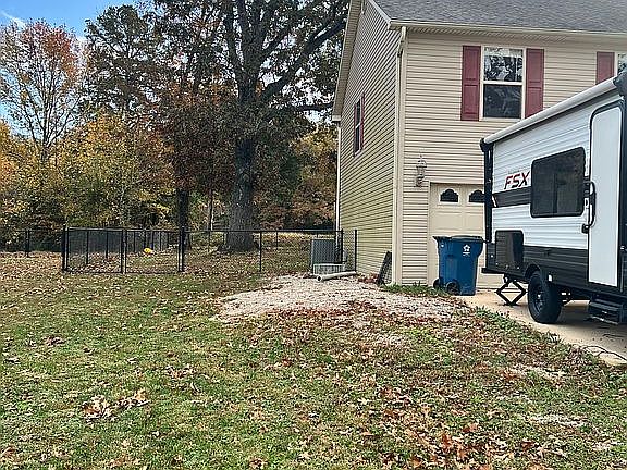 2nd image of 2192 J Bird Ln