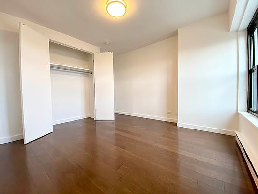 3rd image of 410 Saint Nicholas Ave #19