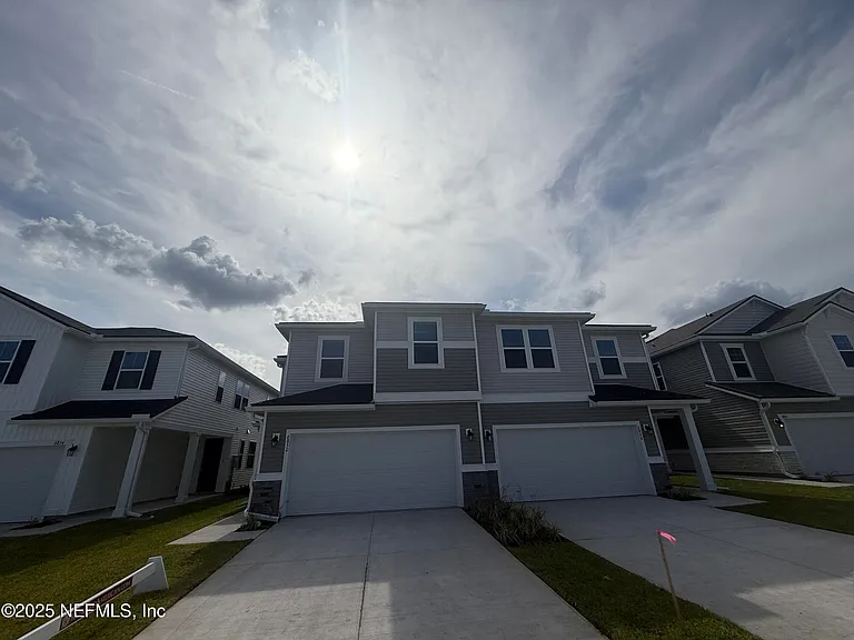 6850 Rhapsody Rd — Photo 3