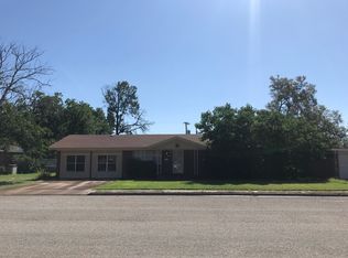 1302 S Harry Ave, Monahans, TX 79756