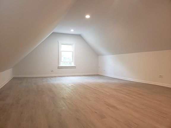 2nd image of 1728 N Keeler Ave #2