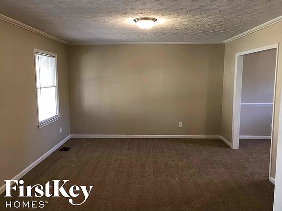 2nd image of 3862 Herren Dr