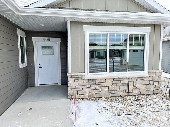 2nd image of 808 Sunflower Rd