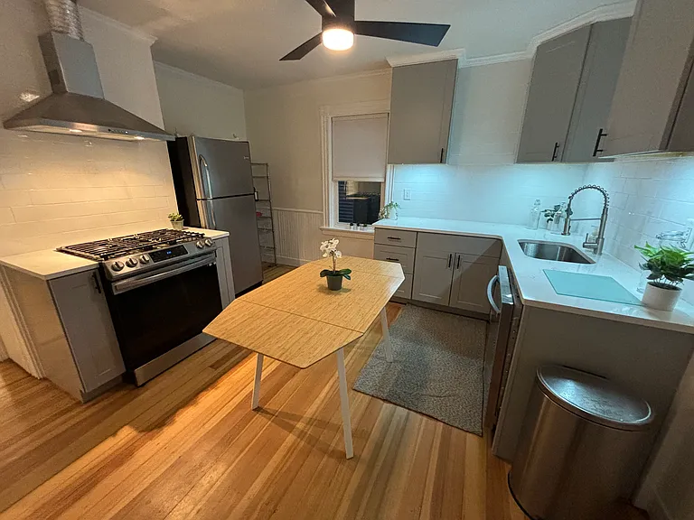 50 Stamford Ave #1 — Photo 8