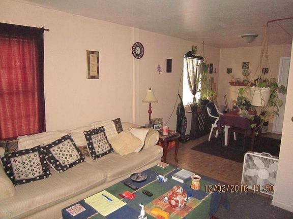 3rd image of 4565 Lexington Ave APT 6