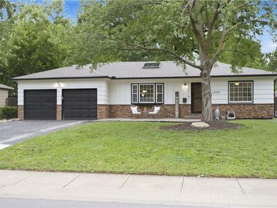 13122 Logan Ln, Lenexa, KS, 66215