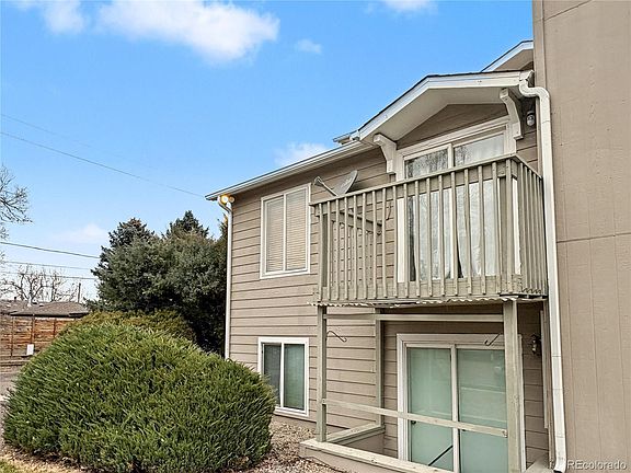 2nd image of 1067 Ingalls Street #6F