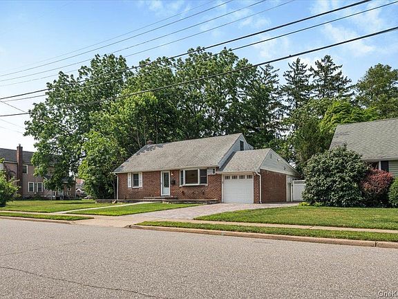 4th image of 9 Tudor Road