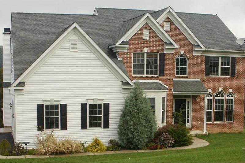 Includes an Oversized pool and patio