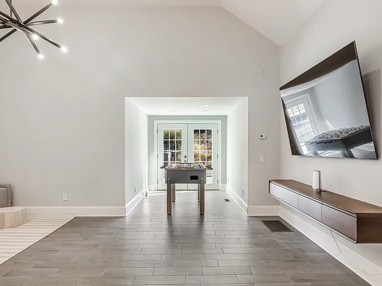 849 Lake Ave — Photo 40