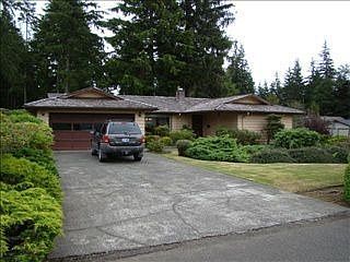 4th image of 1708 Herbig Ave