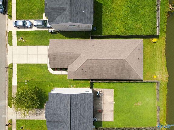 4th image of 240 Bermuda Lakes Dr