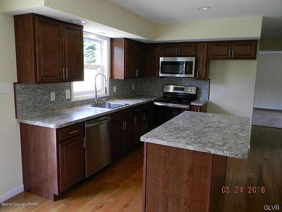 2nd image of 193 Dogwood Ln