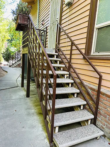 561 E Pasadena St #2 Photo 1