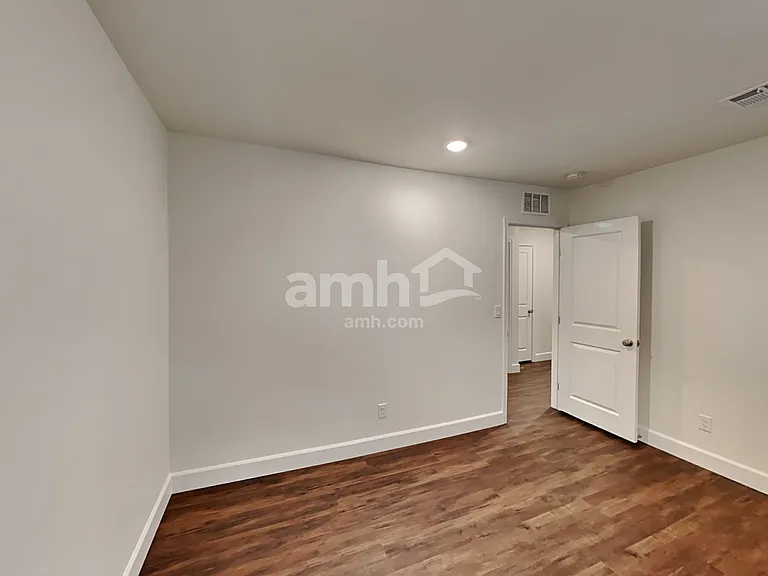 575 Lotus Land Ave — Photo 13