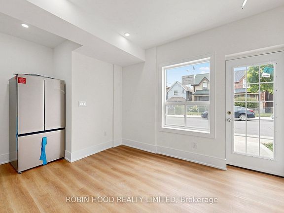 5th image of 82 Ford St #1