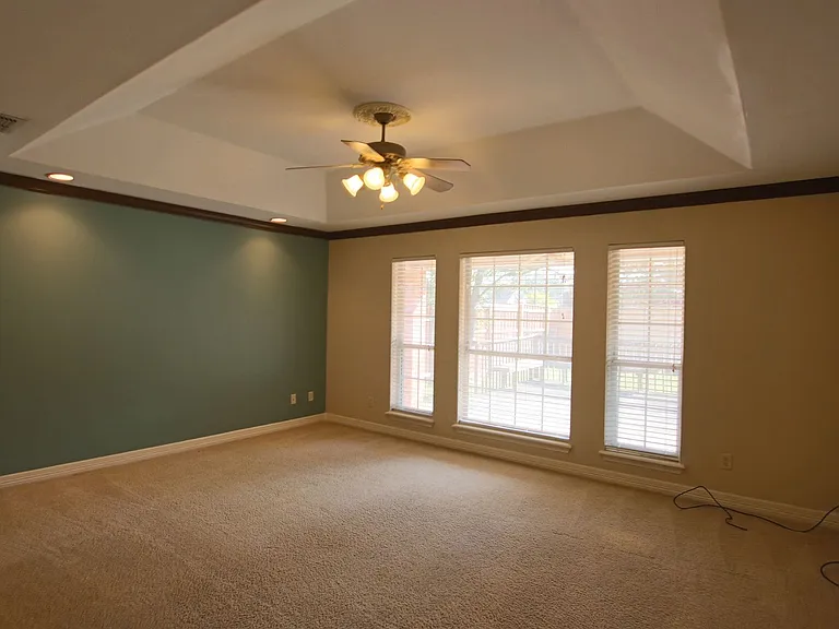 1202 River Bend Dr — Photo 13