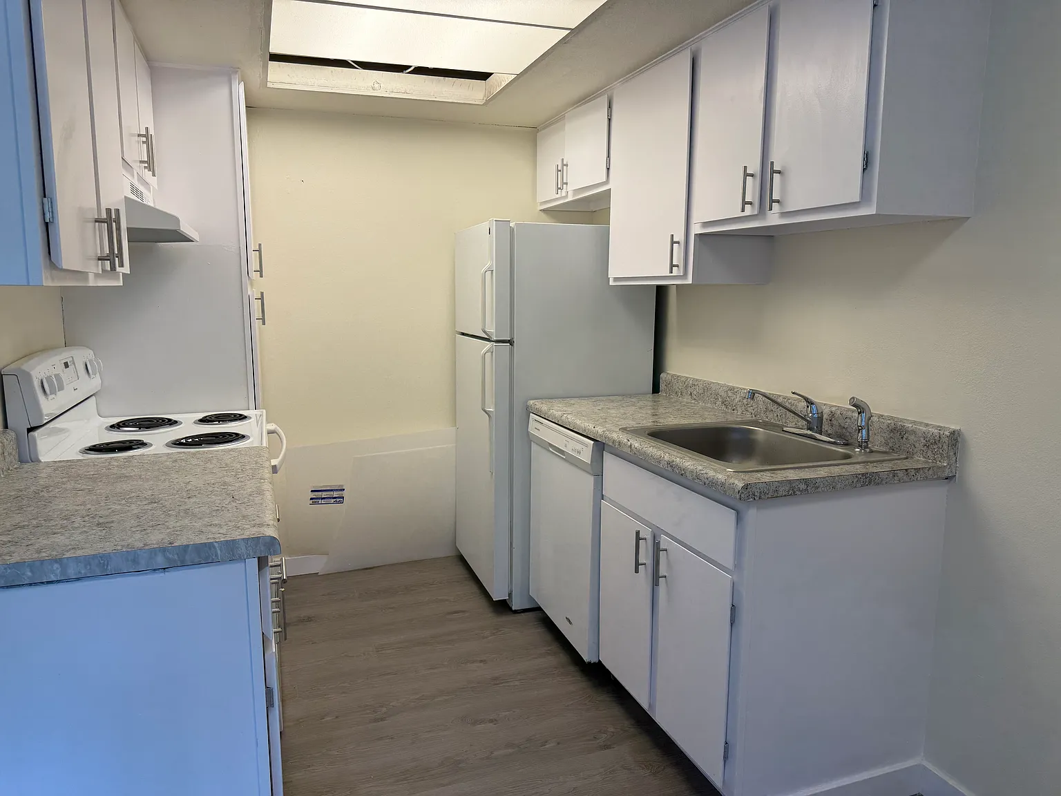 1 bed, 660 sqft, $1,195 — Photo 2