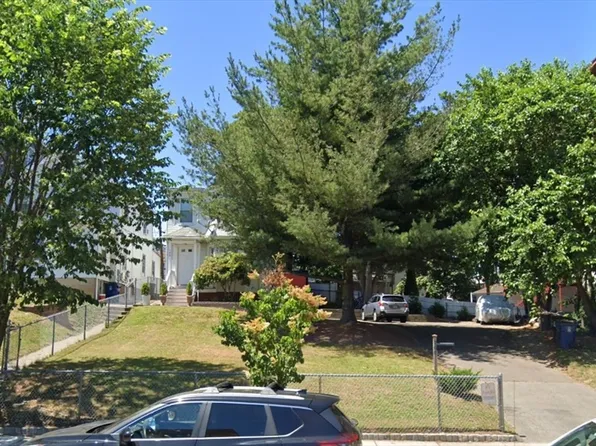 700 Broadway, Revere, MA 02151