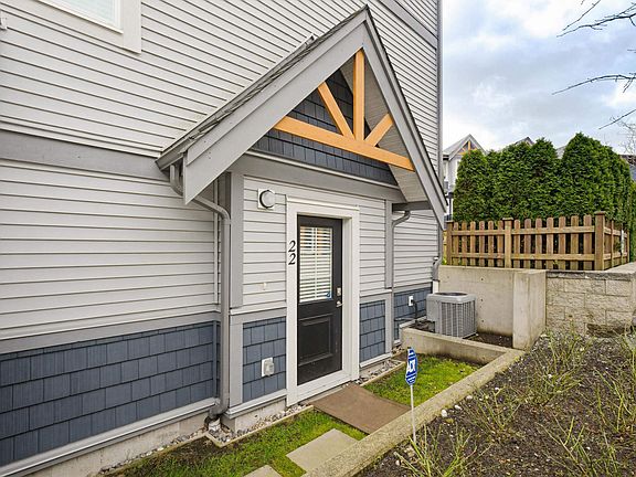 3rd image of 22810 113th Ave #22