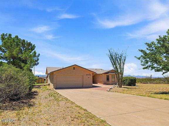 3rd image of 92 Yuma Dr
