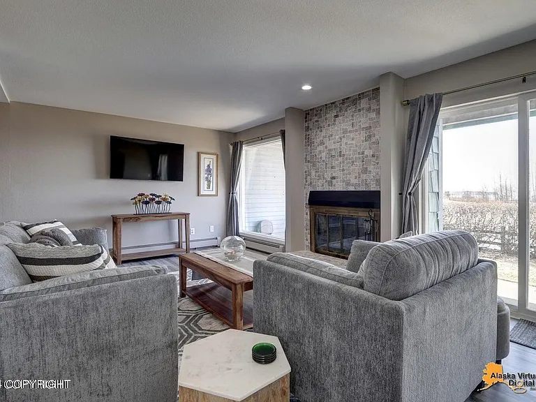 629 O St #102 — Photo 32
