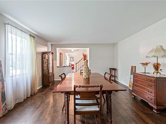 4th image of 145 Prentiss St