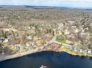 694 Warwick Tpke W, Hewitt, NJ 07421