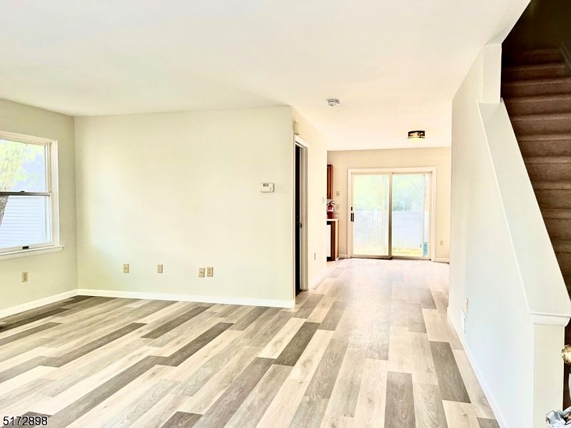 2nd image of 176 Jonathon Dayton Ct