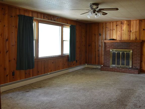 Brick Fireplace
Gas or wood