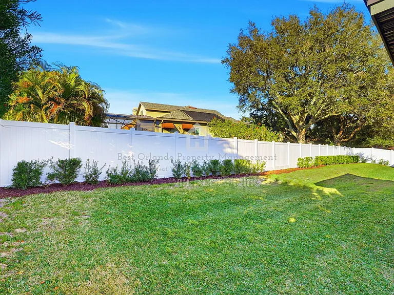 705 Largovista Dr — Photo 50