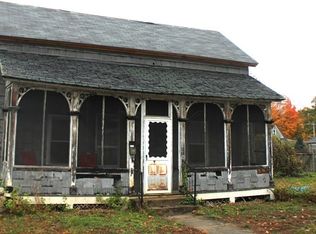 3 Gunn St, Erving, MA 01344