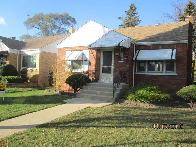 2700 W 83rd St photo 1